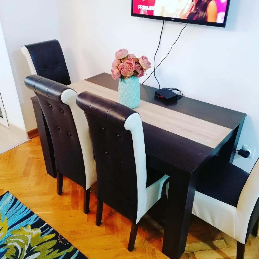 Marina Jacuzzi Apartment Free Parking Novi Sad Extérieur photo