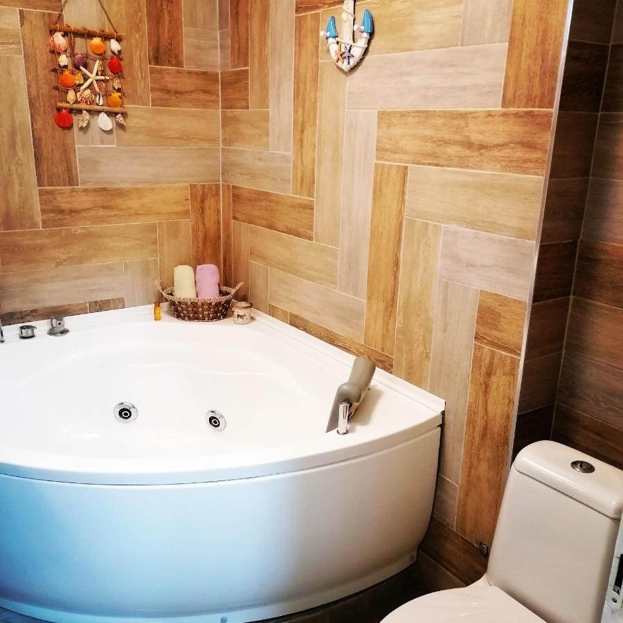 Marina Jacuzzi Apartment Free Parking Novi Sad Extérieur photo